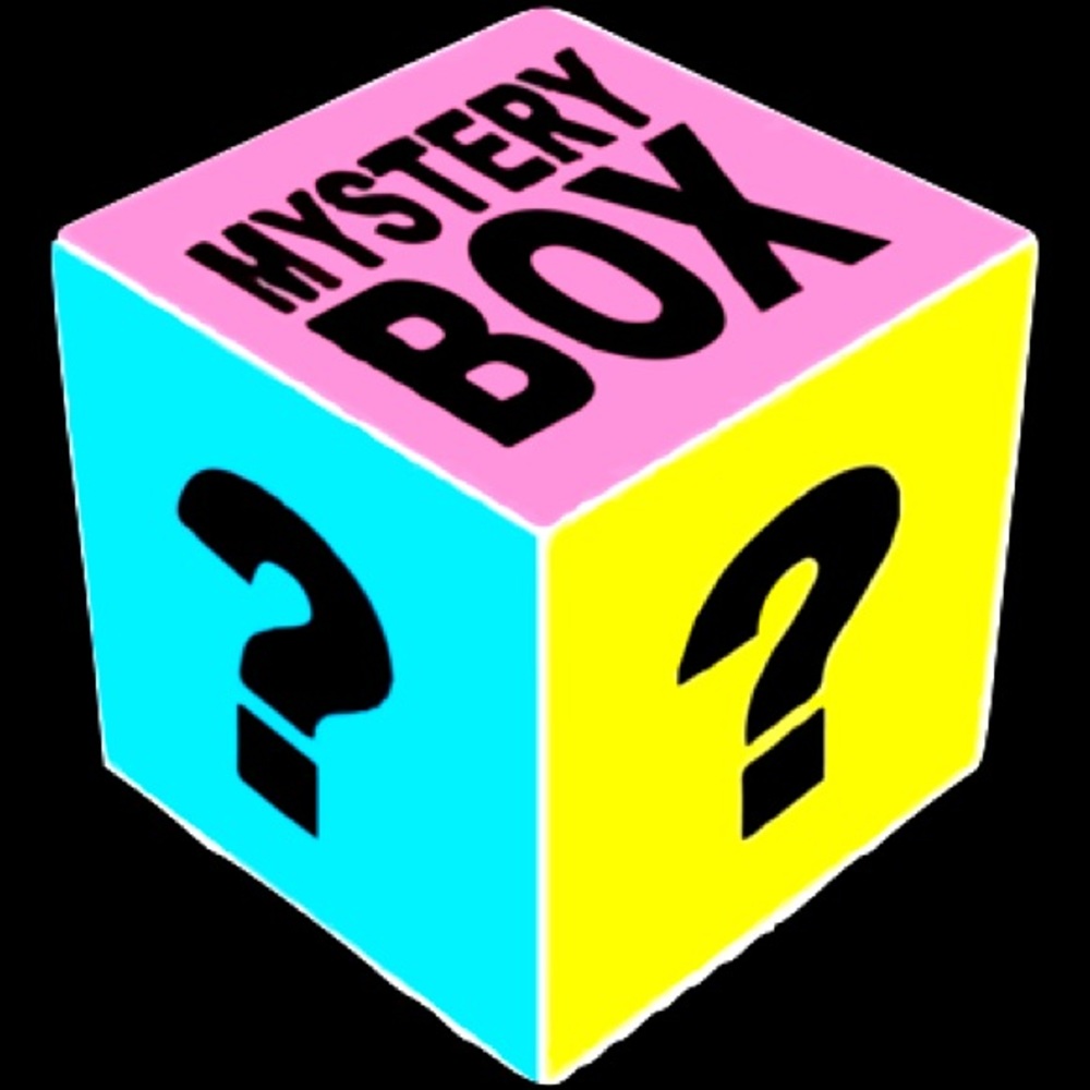 🎁🎁🎁 Mystery Box Of 10 Items Inside 🎁🎁🎁